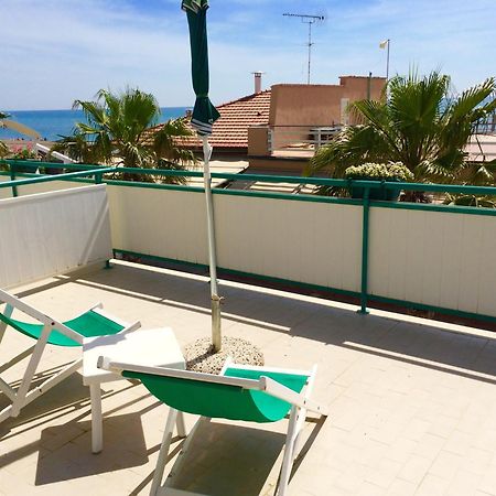 Lungomare Hotel Marina di Cecina Værelse billede