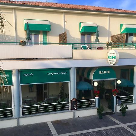 Lungomare Hotel Marina di Cecina Eksteriør billede