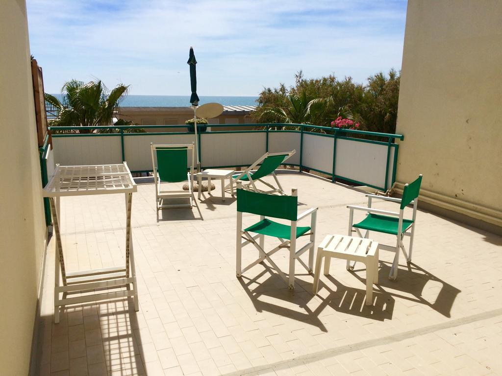 Lungomare Hotel Marina di Cecina Værelse billede