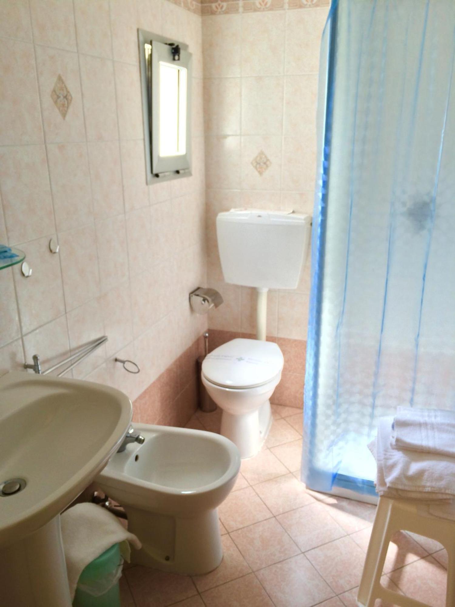 Lungomare Hotel Marina di Cecina Værelse billede
