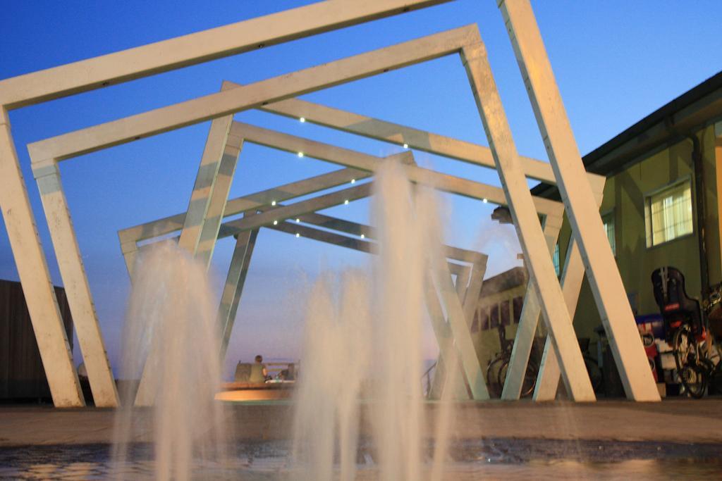 Lungomare Hotel Marina di Cecina Eksteriør billede